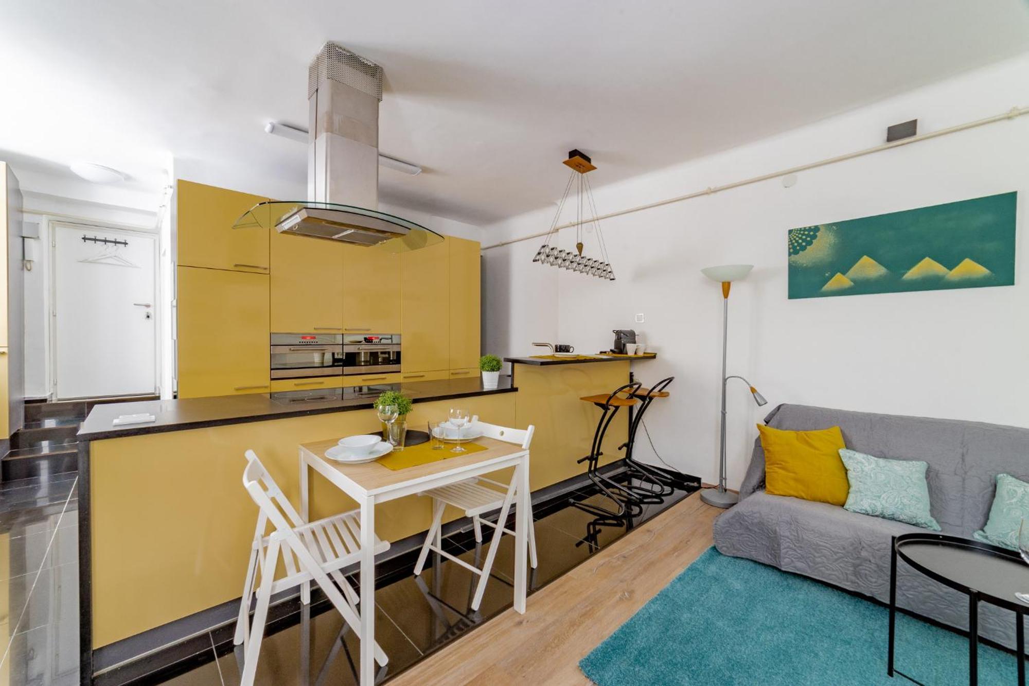 Cosy Castle Apartment Boedapest Buitenkant foto